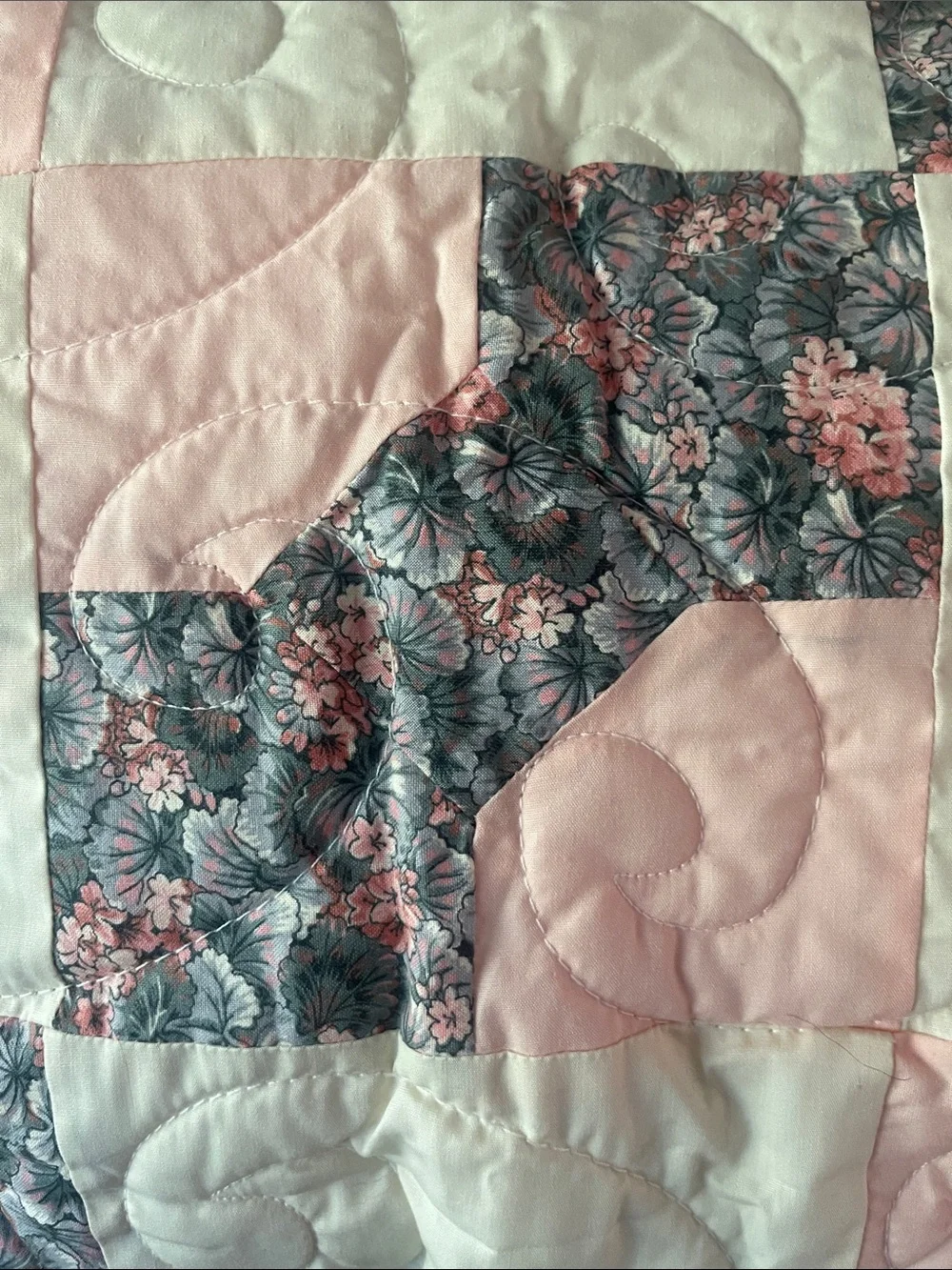 Quilt pink floral NEW machine stitched